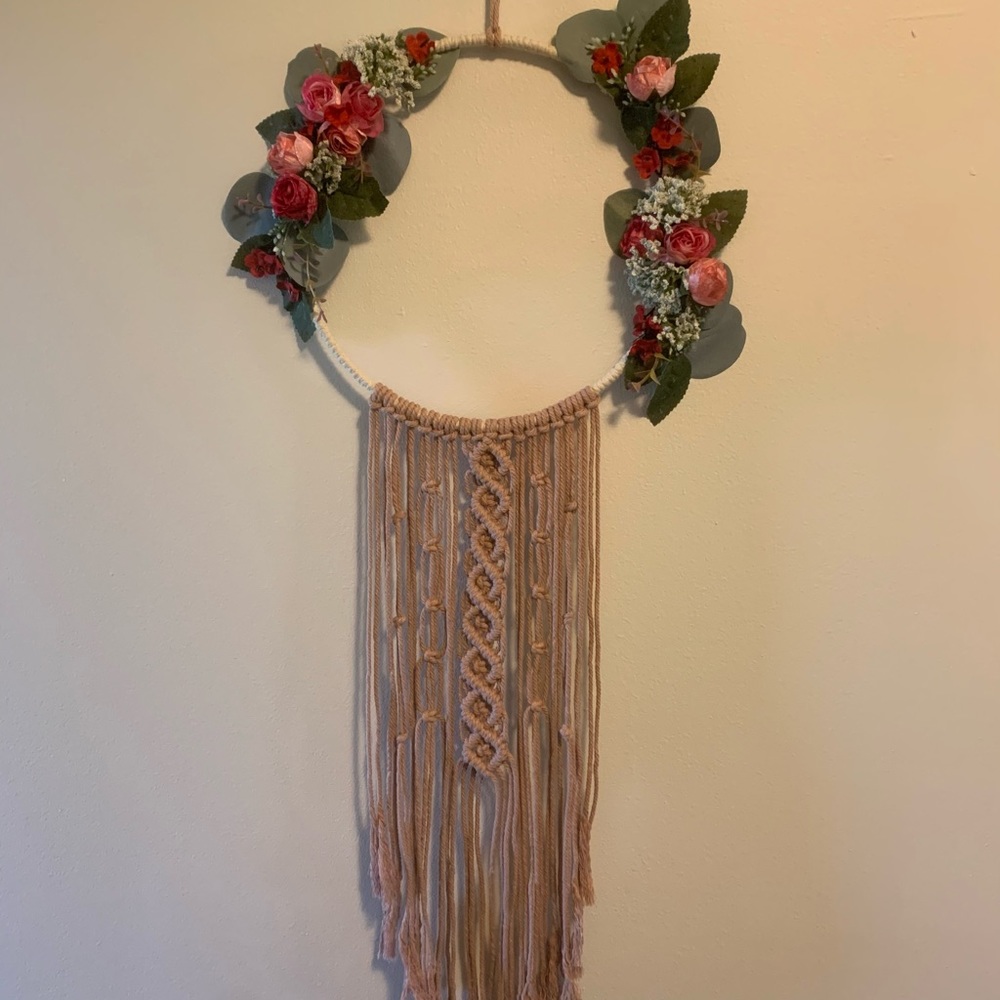 Macrame wall hanging